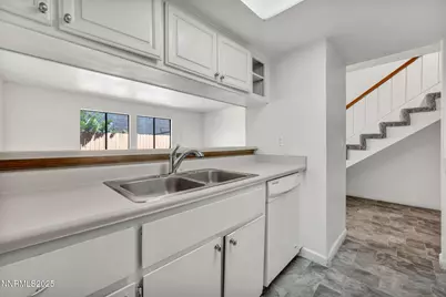 1560 Steven Court, Sparks, NV 89431 - Photo 8