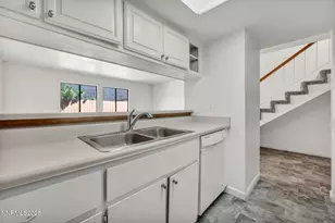 1560 Steven Ct, Sparks, NV 89431 - Photo 8