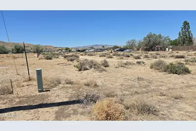 5135 Robert Way, Silver Springs, NV 89429 - Photo 1