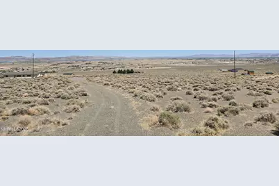 5710 Peek Avenue, Silver Springs, NV 89429 - Photo 2
