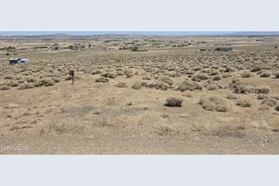 5600 Peek Avenue, Silver Springs, NV 89429 - Photo 6