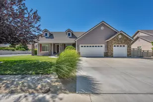 420 Chianti Way, Dayton, NV 89403 - Photo 2
