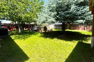 218 & 220 Middlegate Dr, Battle Mountain, NV 89820 - Photo 6