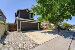 2719 Chavez Dr, Reno, NV 89502 - Photo 2