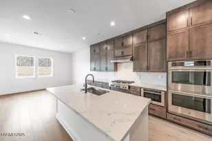 2940 Murrelet Wy, Sparks, NV 89441 - Photo 8