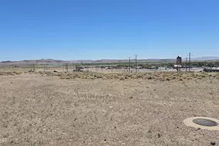 1295 Mountain Dr, Silver Springs, NV 89429 - Photo 1