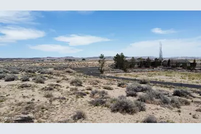 3290 E 7th Street, Silver Springs, NV 89429 - Photo 4