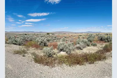 12585 Hawthorne Court, Lovelock, NV 89419 - Photo 4