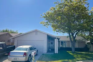 1069 Palmwood Dr, Sparks, NV 89434 - Photo 1