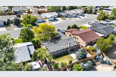 1069 Palmwood Drive, Sparks, NV 89434 - Photo 4