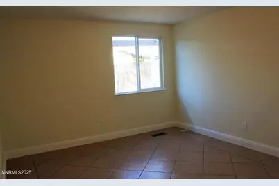 1218 Junction Drive, Sparks, NV 89434 - Photo 8