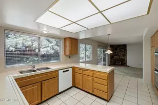 4899 Cool Springs Dr, Reno, NV 89509 - Photo 16