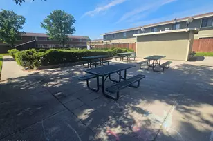 863 Nutmeg Pl, Reno, NV 89502 - Photo 8