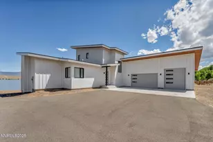 1971 Comstock Dr, Gardnerville, NV 89410 - Photo 2