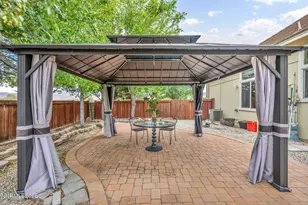 363 Bayhill Cir, Dayton, NV 89403 - Photo 10