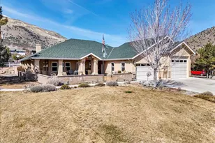 1962 Comstock Dr, Gardnerville, NV 89410 - Photo 2