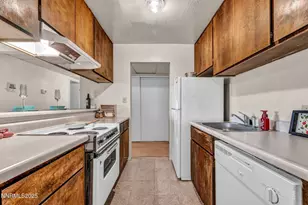 2955 Lakeside Dr, Reno, NV 89509 - Photo 4