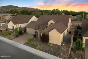 2982 Saddle Peak Dr, Reno, NV 89521 - Photo 4