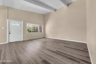 12190 Rocky Mountain St, Reno, NV 89506 - Photo 4
