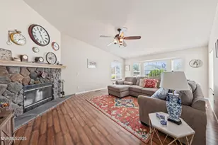 202 Thornwood Ct, Dayton, NV 89403 - Photo 4