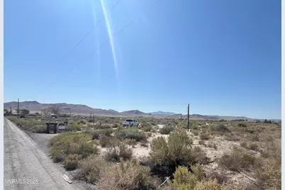 9 Ogden Lane, Yerington, NV 89447 - Photo 2