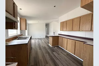 102 Bastian Road, Battle Mountain, NV 89820 - Photo 6