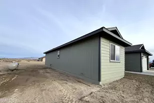 660 Emerald Ln, Battle Mountain, NV 89820 - Photo 4