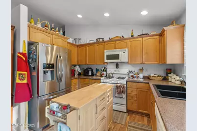 9493 Long River Drive, Reno, NV 89506 - Photo 14