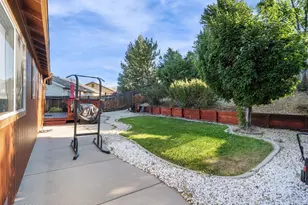 9493 Long River Dr, Reno, NV 89506 - Photo 26