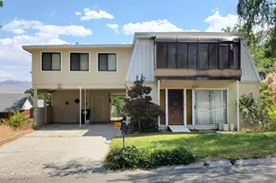 15 Sunnyside Ave, Winnemucca, NV 89445 - Photo 1