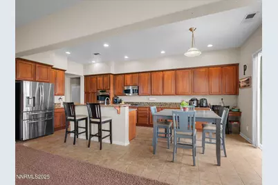 8720 Spearhead Way, Reno, NV 89506 - Photo 12