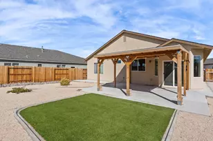 242 Red Oak Dr, Fernley, NV 89408 - Photo 22