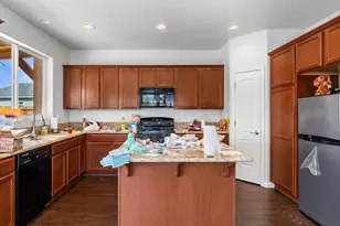 242 Red Oak Dr, Fernley, NV 89408 - Photo 10