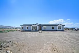 9185 Navajo Trail, Stagecoach, NV 89429 - Photo 2