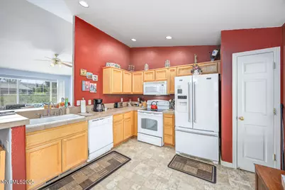 400 Fort Sutter Boulevard, Fernley, NV 89408 - Photo 6