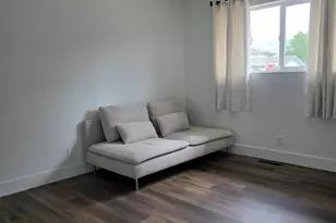 3280 Everett Dr, Reno, NV 89503 - Photo 6