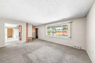 1950 W Plumb Ln, Reno, NV 89509 - Photo 10