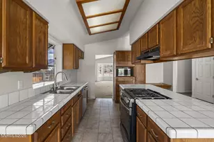 301 Valley View Dr, Dayton, NV 89403 - Photo 10