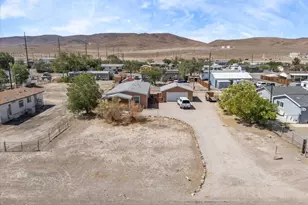 1740 Donner Trail, Silver Springs, NV 89429 - Photo 34