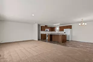 1740 Donner Trail, Silver Springs, NV 89429 - Photo 6