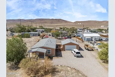 1740 Donner Trail, Silver Springs, NV 89429 - Photo 38