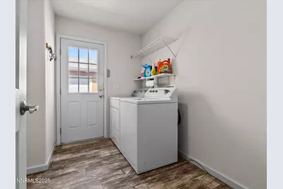 1740 Donner Trail, Silver Springs, NV 89429 - Photo 28