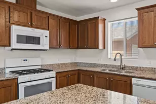 1740 Donner Trail, Silver Springs, NV 89429 - Photo 12