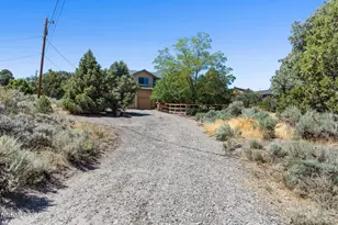 21615 Dortort Dr, Reno, NV 89521 - Photo 2