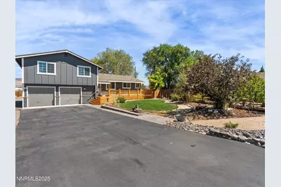 50 N Spring Mountain Circle, Sparks, NV 89436 - Photo 2