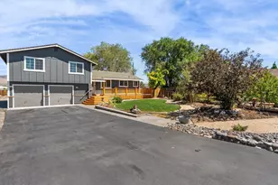 50 N Spring Mountain Cir, Sparks, NV 89436 - Photo 2