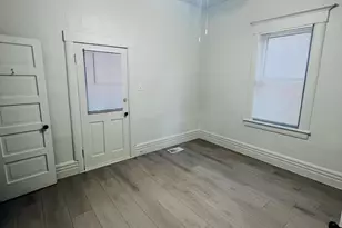 330 Stewart St, Reno, NV 89502 - Photo 10