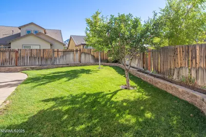 2085 Long Hollow, Reno, NV 89521 - Photo 24