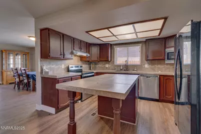 360 E Lincoln Way, Sparks, NV 89431 - Photo 2