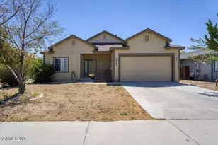 465 Jennys Ln, Fernley, NV 89408 - Photo 4